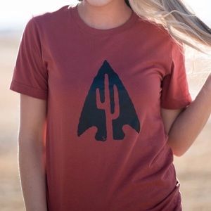 Tops - Arrowhead graphic tee Tops - Arrowhead graphic tee